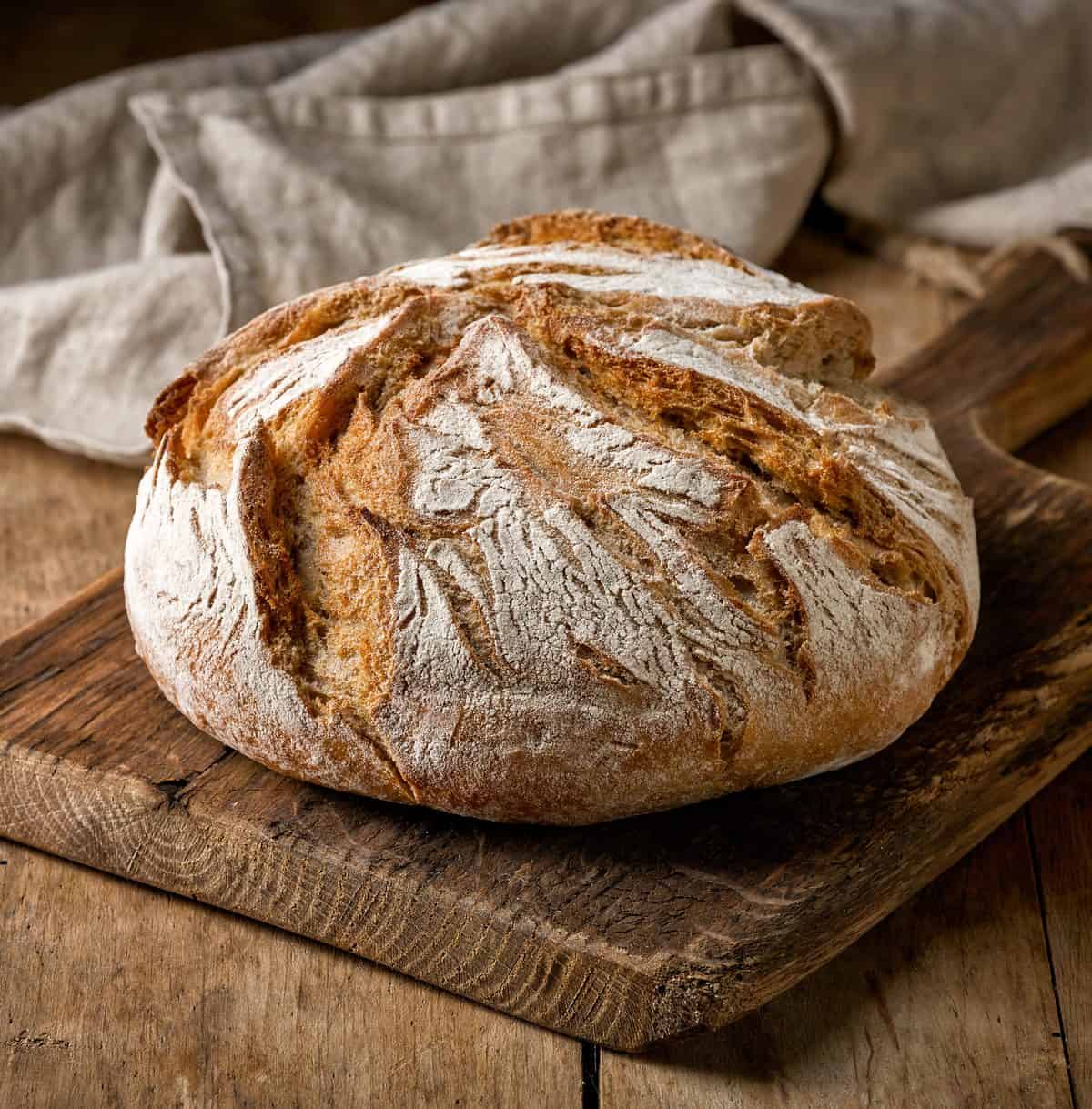 Pain de campagne sur sa planche